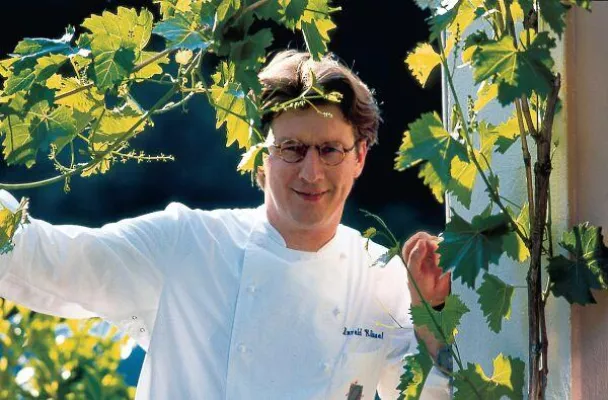 Bild: Fachmagazin „Der Feinschmecker“: Erneut hohe Auszeichnung und bundesweit Platz 2 für Sternekoch Harald Rüssel