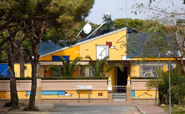 Bild: Der deutsche Künstler und Designer Oliver Kray gestaltet nun auch ein Haus in Spanien