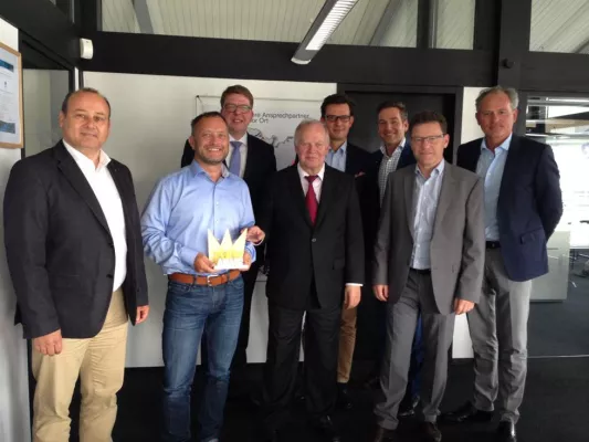 Bild: Vorstand des DFV e.V. besucht 'ausgezeichnetes' Unternehmen in Montabaur
