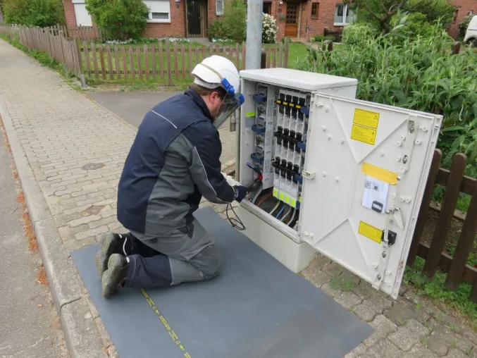 Bild: HanseWerk: Schleswig-Holstein Netz bringt 85 neue Kabelverteilerschränke in Lägerdorf auf den neusten Stand