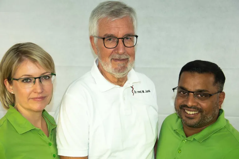 Bild: Jubiläum bei Familienpraxis Junker in Olpe – 75 Jahre Gesundheit für die Menschen in der Region