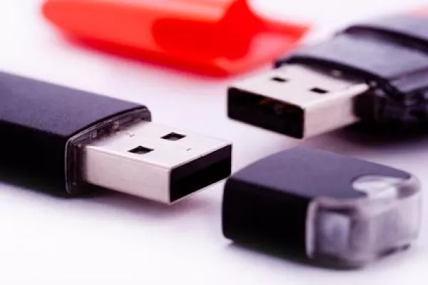 Bild: Für eine perfekte Werbekampagne - USB Sticks mit Logo