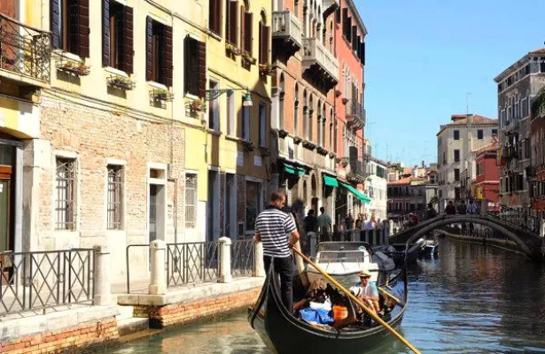 Bild: Ferienhäuser in Venedig zum Karneval