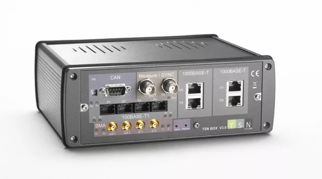 Bild: Flexible TSN Signalerzeugung: Neue Messtechnik für den Computer auf Rädern