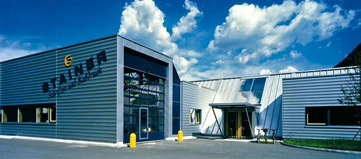 Stainer Schriften & Siebdruck präsentiert sich auf dem Fest der Farben