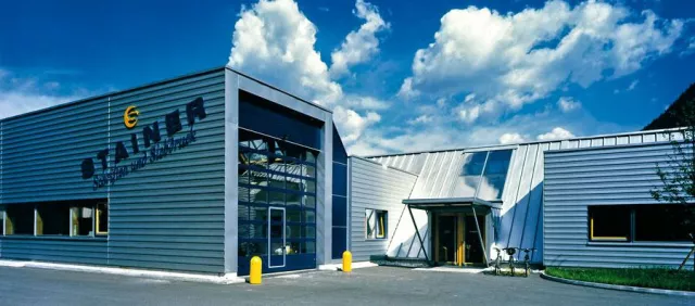 Bild: Stainer präsentiert sich auf dem Fest der Farben