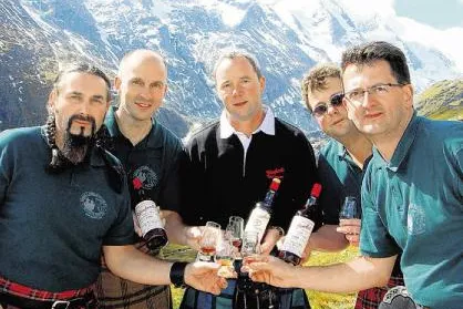Österreichs höchstes \'Vertical Tasting\' am Großglockner Bild: Österreichs höchstes \'Vertical Tasting\' am Großglockner