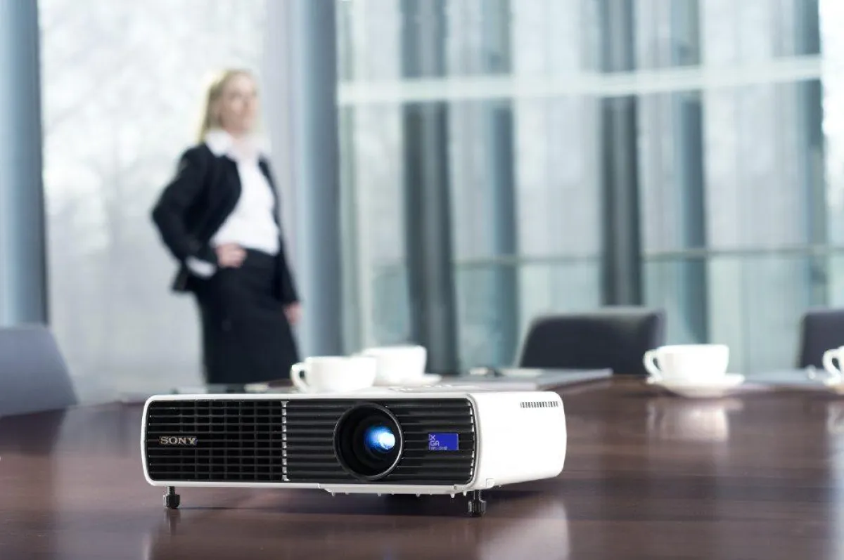 Handlich, lichtstark und anwenderfreundlich: Die Modelle der neuen Sony D-Serie