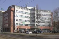 Bild: DIP-Partner AENGEVELT vermittelt Bürogebäude mit 4.000 m² in der Magdeburger City