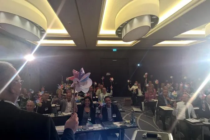 Bild: Ausverkauftes Business Forum Hessen mit neun Experten wird zum Erfolg
