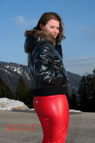 Dreimal Stockerl für das Glocknerdorf: Heiligenblut siegt beim int. Skigebietstest 2010/11 Bild: Dreimal Stockerl für das Glocknerdorf: Heiligenblut siegt beim int. Skigebietstest 2010/11