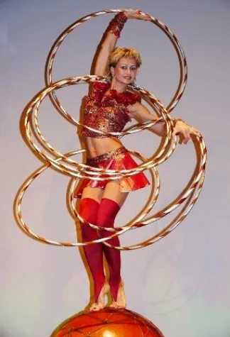 Hypnotischer Herbst im Varieté Theater Pegasus Bild: Hypnotischer Herbst im Varieté Theater Pegasus