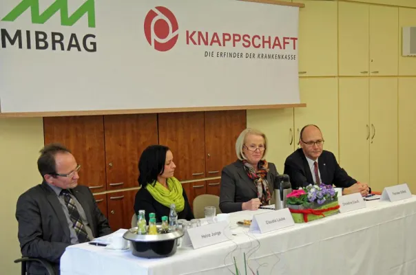 Bild: MIBRAG und Knappschaft unterstützen Projekt zur „Förderung von Alltagsbegleitern für Senioren“