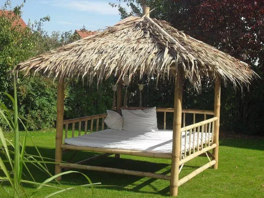 Bild: Urlaub im Garten: Jumping Star® startet mit Natur-Bambus-Pavillon und neuem Online-Shop in den Sommer