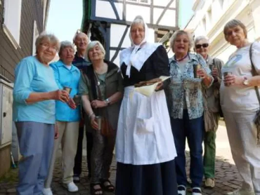 Bild: Gästegruppen aus nah und fern gehen mit dem Heimatverein Hattingen auf Entdeckertour