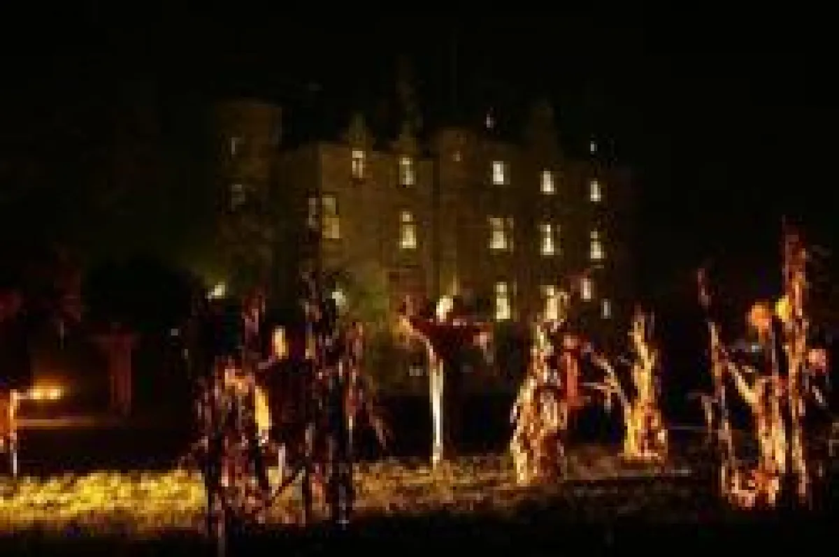 Geisternacht auf Burg Satzvey. Quelle: Feenstaub Entertainment
