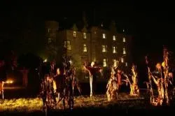 Halloween-Geisternacht auf Burg Satzvey Bild: Halloween-Geisternacht auf Burg Satzvey
