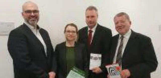 Deutschland benötigt eine digitale Zukunft: IfKom im Gespräch mit NIK e. V. und I.C.S. e.V. Bild: Deutschland benötigt eine digitale Zukunft: IfKom im Gespräch mit NIK e. V. und I.C.S. e.V.