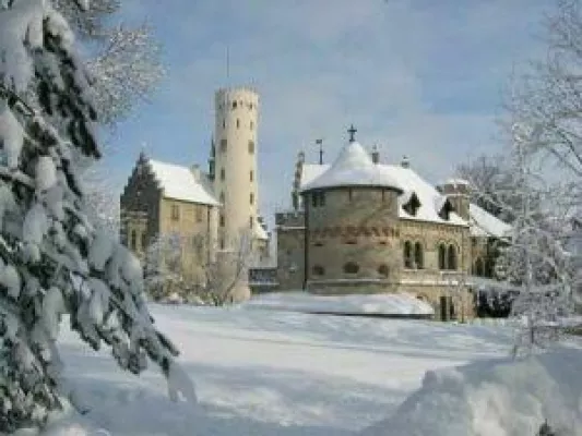 Bild: CASTLEWELT ®.com - Schloss trifft Aussteller