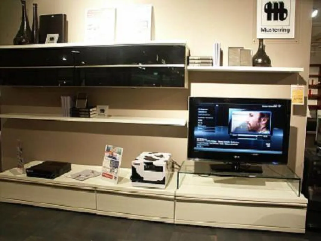 Das Home Entertainment System Multimedia Cow ist in verschiedenen Designs erhältlich