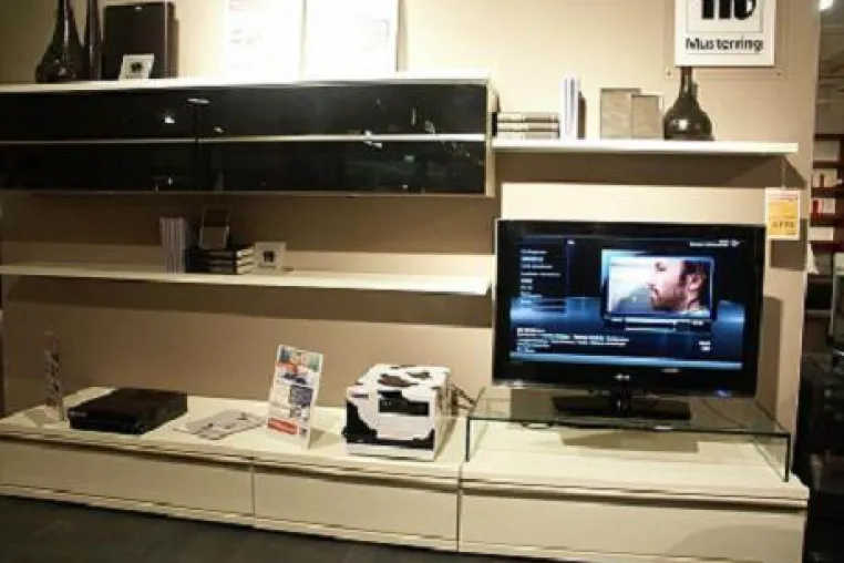 Maxdome in Home Entertainment System „Multimedia Cow“ integriert Bild: Maxdome in Home Entertainment System „Multimedia Cow“ integriert