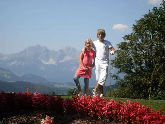 Bild: St. Moritz ruft und Green-Vieh kommt