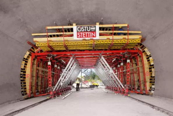 Bild: Tunnel mit standardisierten Systemteilen wirtschaftlich geschalt