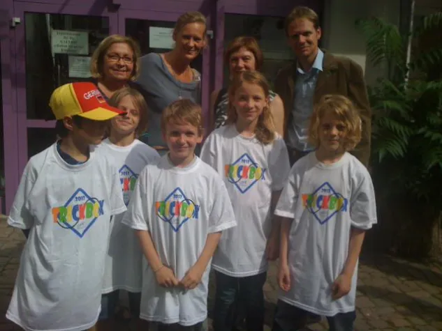 Trickfilmprojekte zum Fairen Handel – Auszeichnung für Trickfilm von Grundschülern der Grundschule Scheidt Bild: Trickfilmprojekte zum Fairen Handel – Auszeichnung für Trickfilm von Grundschülern der Grundschule Scheidt