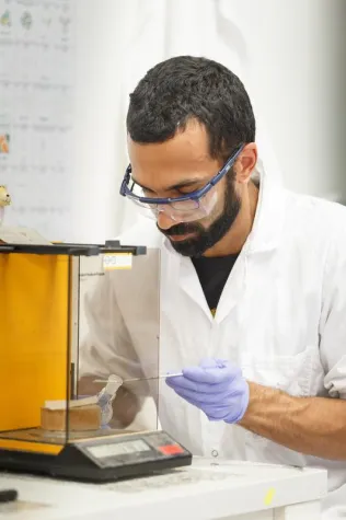 Bild: Auch in der Chemie sind aller guten Dinge drei