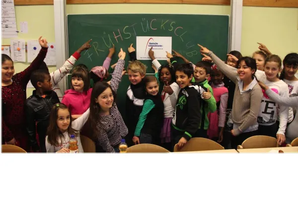 Corona-Nachhilfe: Deutsche Lebensbrücke startet Nachhilfeprojekt für Grundschulkinder Bild: Corona-Nachhilfe: Deutsche Lebensbrücke startet Nachhilfeprojekt für Grundschulkinder