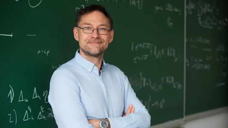Bild: Chaos und Strömung – mathematisch betrachtet - Neu an der UDE: Dominic Breit 