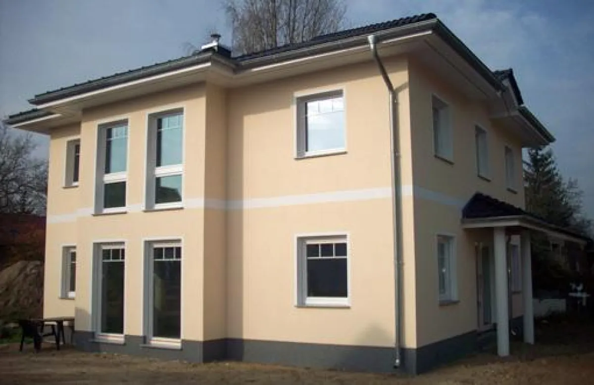 Villa Lugana. Foto: Roth-Massivhaus