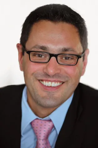 Bild: Olaf Hütten gründet Kommunikationsberatung