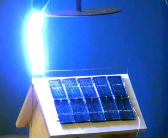 Bild: Blitzschutz für Photovoltaikanlagen