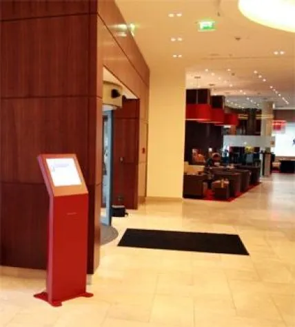 Infoterminal als digitaler Concierge Bild: Infoterminal als digitaler Concierge