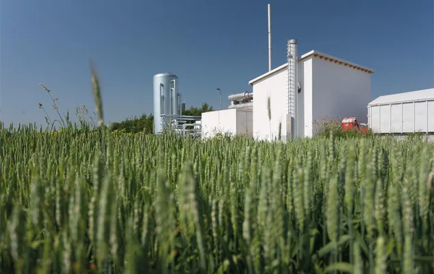 Bild: Grüne Werte Energie GmbH eröffnet Kraft-Wärme-Anlage für REWE Logistikzentrum