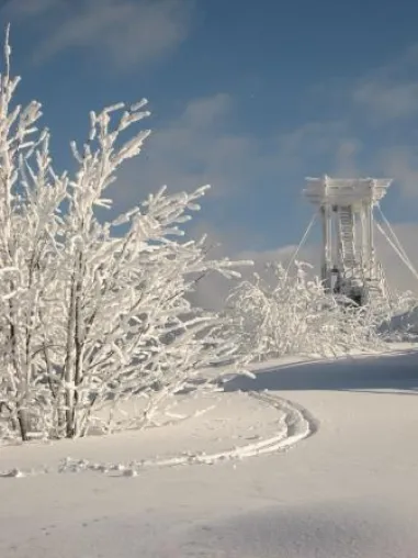 Gespurt und "gepudert" - Wintersport im Fichtelgebirge Bild: Gespurt und "gepudert" - Wintersport im Fichtelgebirge