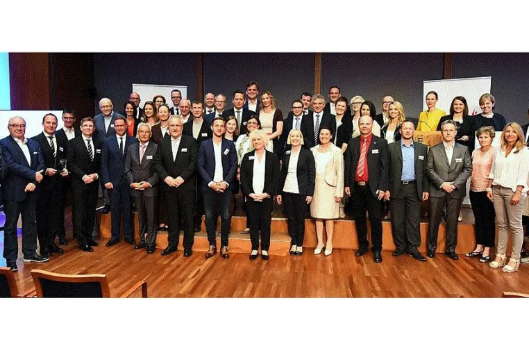 Initiative GESUNDE UNTERNEHMEN vergibt Bundespreis „Deutschlands Aktivste Unternehmen 2017“ in Berlin Bild: Initiative GESUNDE UNTERNEHMEN vergibt Bundespreis „Deutschlands Aktivste Unternehmen 2017“ in Berlin
