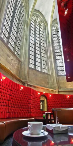 Dommuseum Frankfurt am Main: Die neue Nutzung aufgehobener Kirchen - Fotografien von Rainer Bergner Bild: Dommuseum Frankfurt am Main: Die neue Nutzung aufgehobener Kirchen - Fotografien von Rainer Bergner