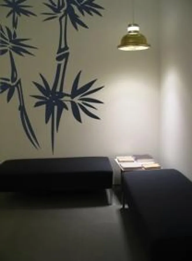 Für alle, die Freude am Dekorieren haben, sind Wandtattoos ein ideales Geschenk.