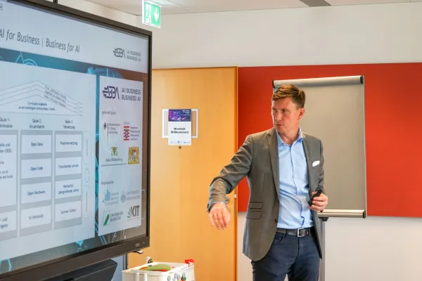 Spenden schlagen Wurzeln: Private Förderer treiben Nachhaltigkeitsinitiativen an der Goethe-Universität voran Bild: Spenden schlagen Wurzeln: Private Förderer treiben Nachhaltigkeitsinitiativen an der Goethe-Universität voran