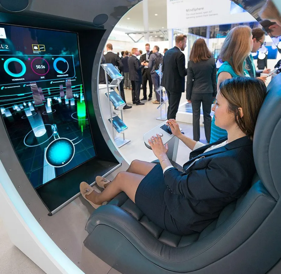 (Foto: hl-studios, Erlangen): Spannende Inszenierung - hl-studios auf der HM17