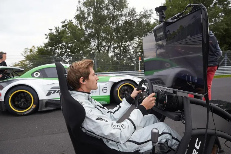 Bild: SimRacing EXPO am Nürburgring: Vesaro, Evotek und Actoracer STL stellen aus