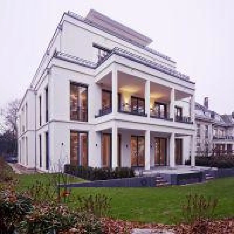 Modernes Unipor-Ziegelmauerwerk ermöglicht zuverlässigen Lärmschutz nach außen und innen (Bild: Unipor, München.)