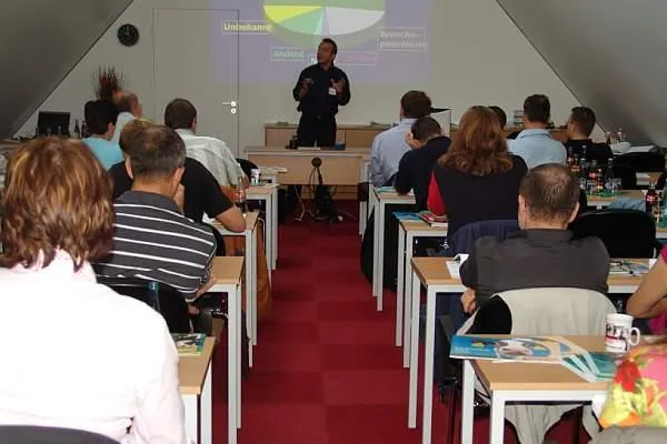Bild: Kälber-Intensiv-Seminar für Tierärztinnen und Tierärzte