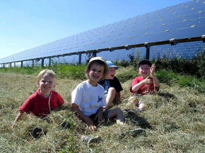 Bild: Beck Energy baut weltgrößtes Solarkraftwerk mit Dünnschicht-Technologie