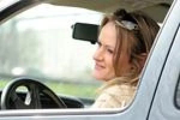 Bild: Bundesweit 6 Fahrsicherheitstrainings für Frauen