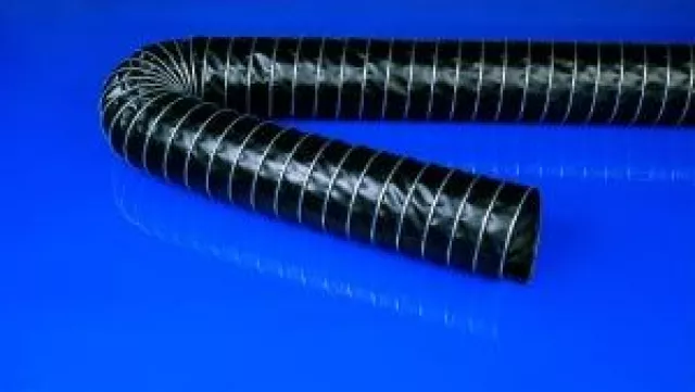 Bild: Sichere Absaugung aggressiver Gase mit leitfähigen Chemieschläuchen