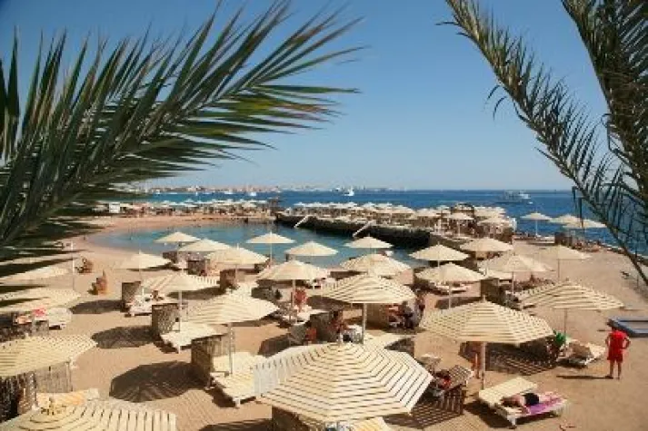 Bild: SUNRISE Resorts & Cruises gewinnt HolidayCheck TopHotel 2011 Award