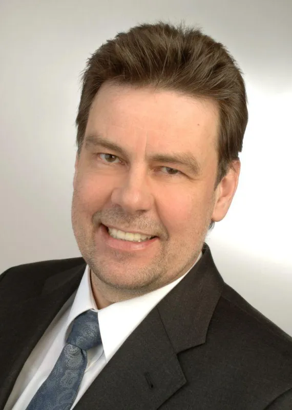 Manfred Forst, Geschäftsführer der DMS FACTORY GmbH